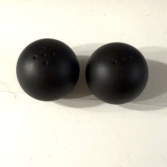 sasaki colorstone black products for sale | eBay Vintage Sasaki Colorstone Matte Black Sphere Salt Pepper Shakers Discontnd MCM